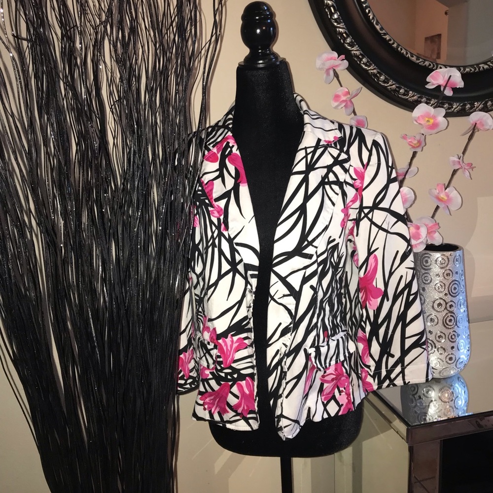 Women’s Notations Sports Floral Jacket - Picture 3 of 5